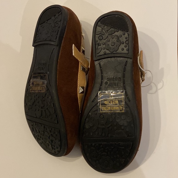 Brown jelly beans shoes. Toddler size 11 - Picture 2 of 4